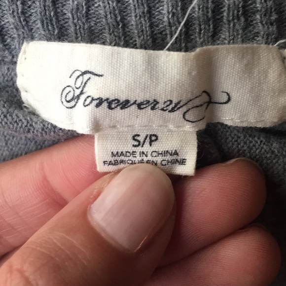 Forever 21 Grey V Neck Sweater Top - Picture 4 of 5
